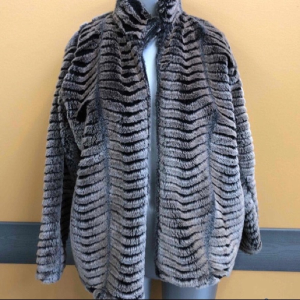 Black mountain vintage oversized brown faux fur quilt lined jacket sz S soft!